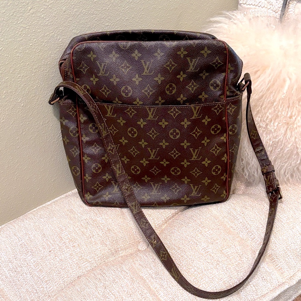Louis Vuitton Brown Authentic Monogram Shoulder Bag